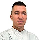 Врач Дворянинов Александр Александрович