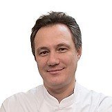 Врач Мареев Роман Александрович