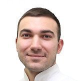 Врач Сейидов Эльдар Алмасович