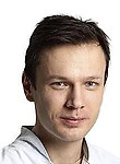 Врач Жихарев Максим Николаевич