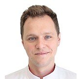 Врач Зюкин Денис Александрович